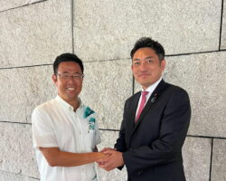 古謝げんた新沖縄県知事